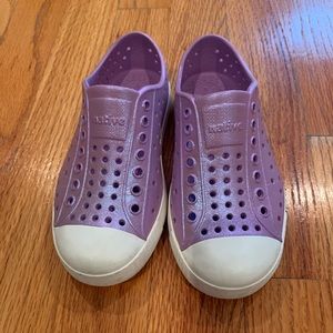 Size 10 purple glitter natives